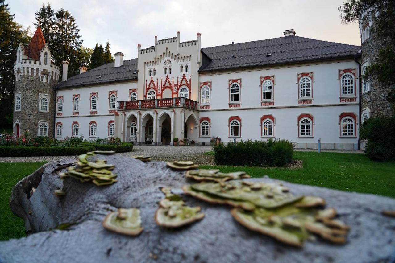 Chateau Heralec Boutique Hotel & Spa By L'Occitane Dış mekan fotoğraf